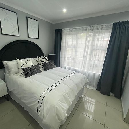 Trendy, Comfortable 1 Bedroom Apartments In Mthatha Extérieur photo