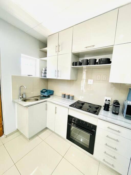 Trendy, Comfortable 1 Bedroom Apartments In Mthatha Extérieur photo